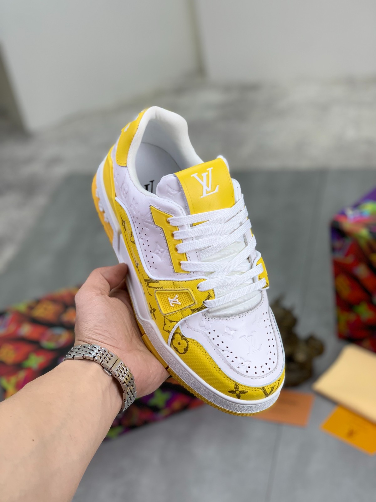 044 061#001-LV-shoes-01-2023SS