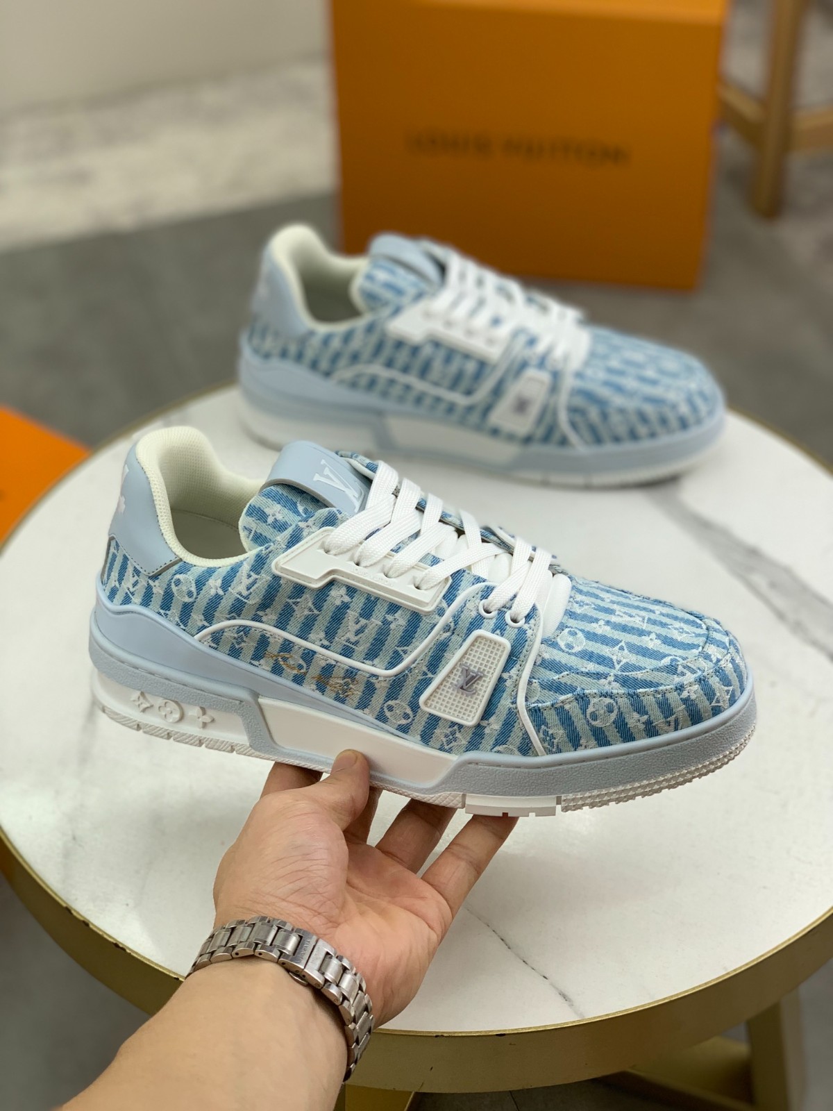 043 060#001-LV-shoes-01-2023SS