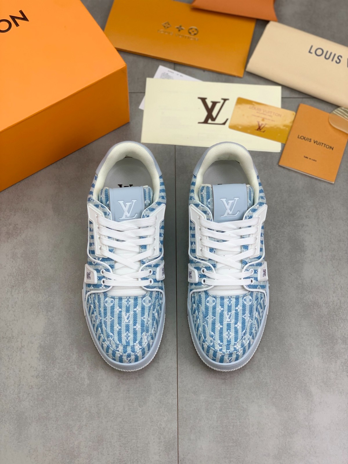 043 060#001-LV-shoes-01-2023SS