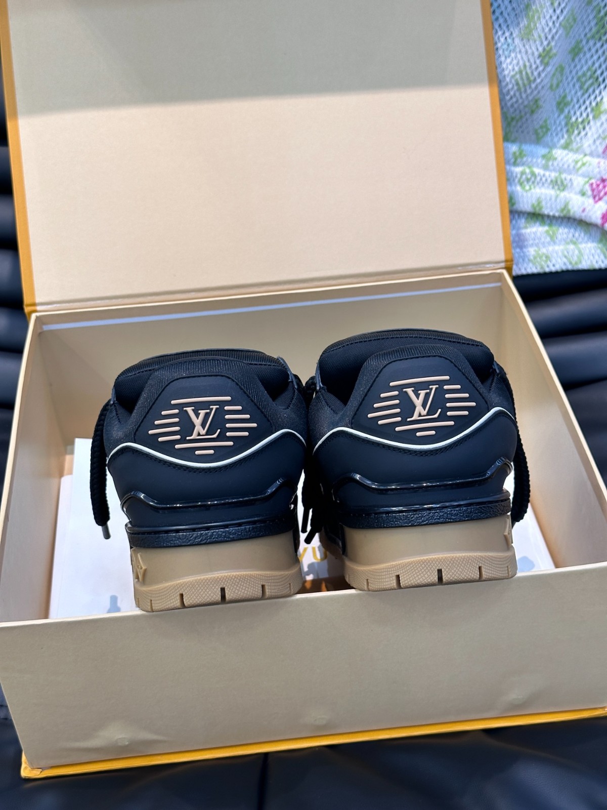 040 057#001-LV-shoes-01-2023SS