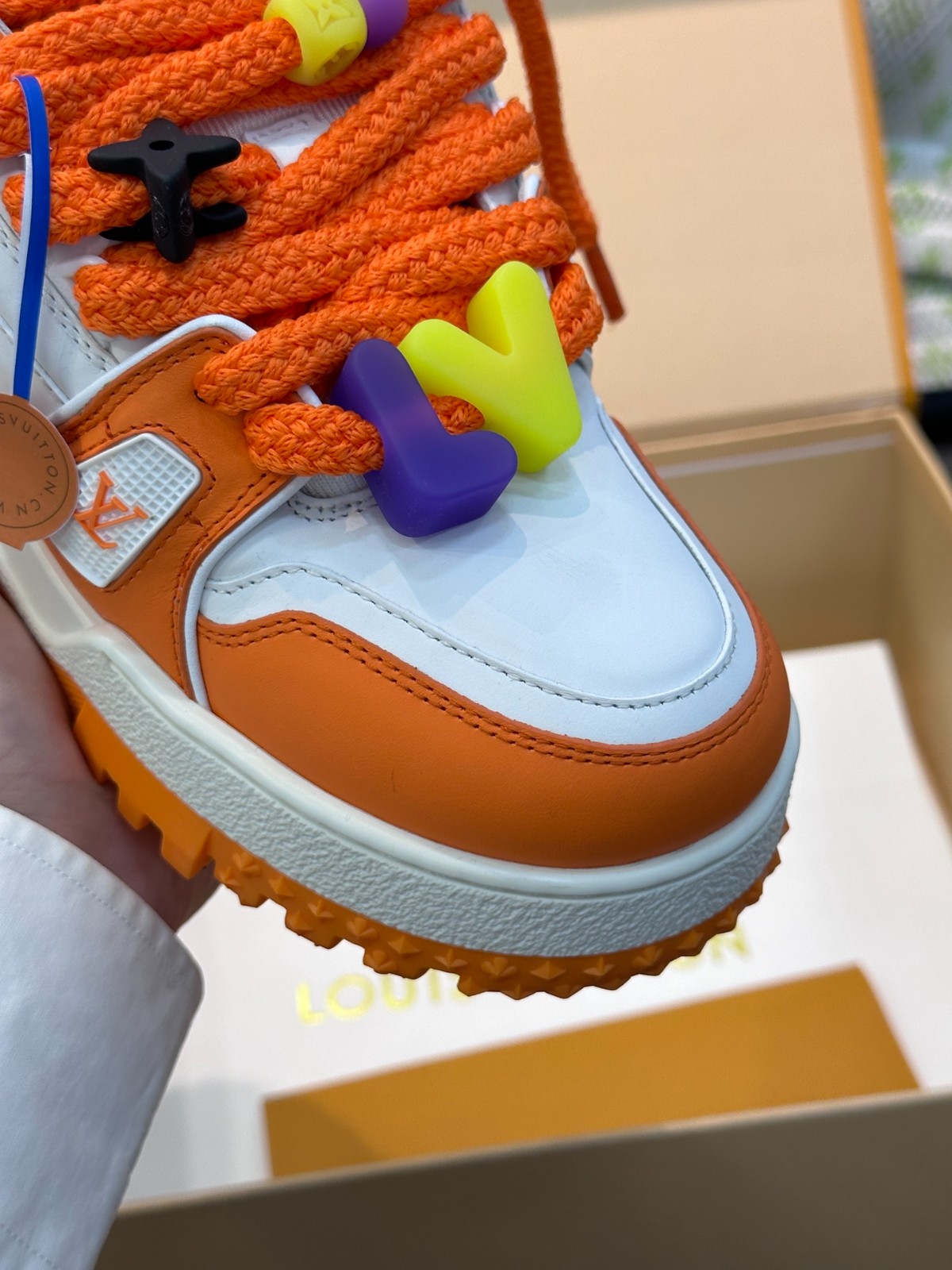 039 056#001-LV-shoes-01-2023SS