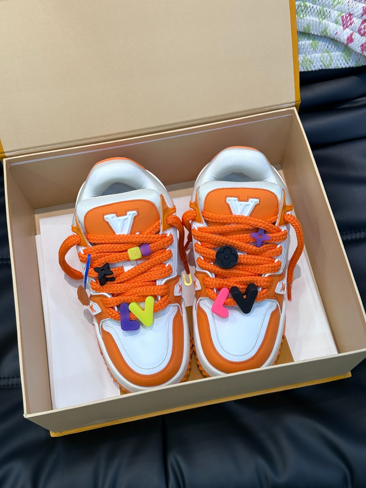039 056#001-LV-shoes-01-2023SS