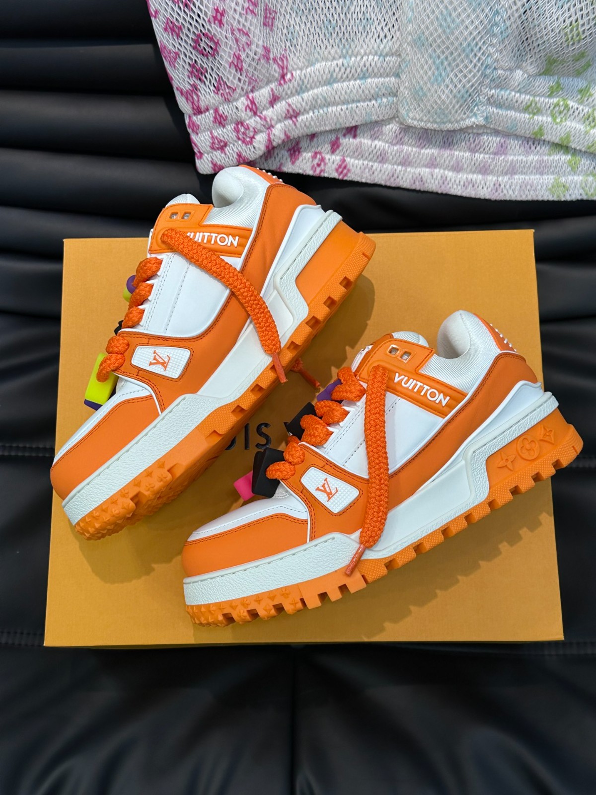 039 056#001-LV-shoes-01-2023SS