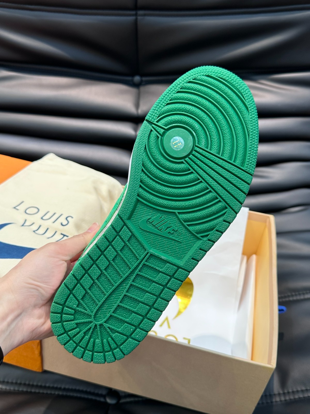 036 053#001-LV-shoes-01-2023SS