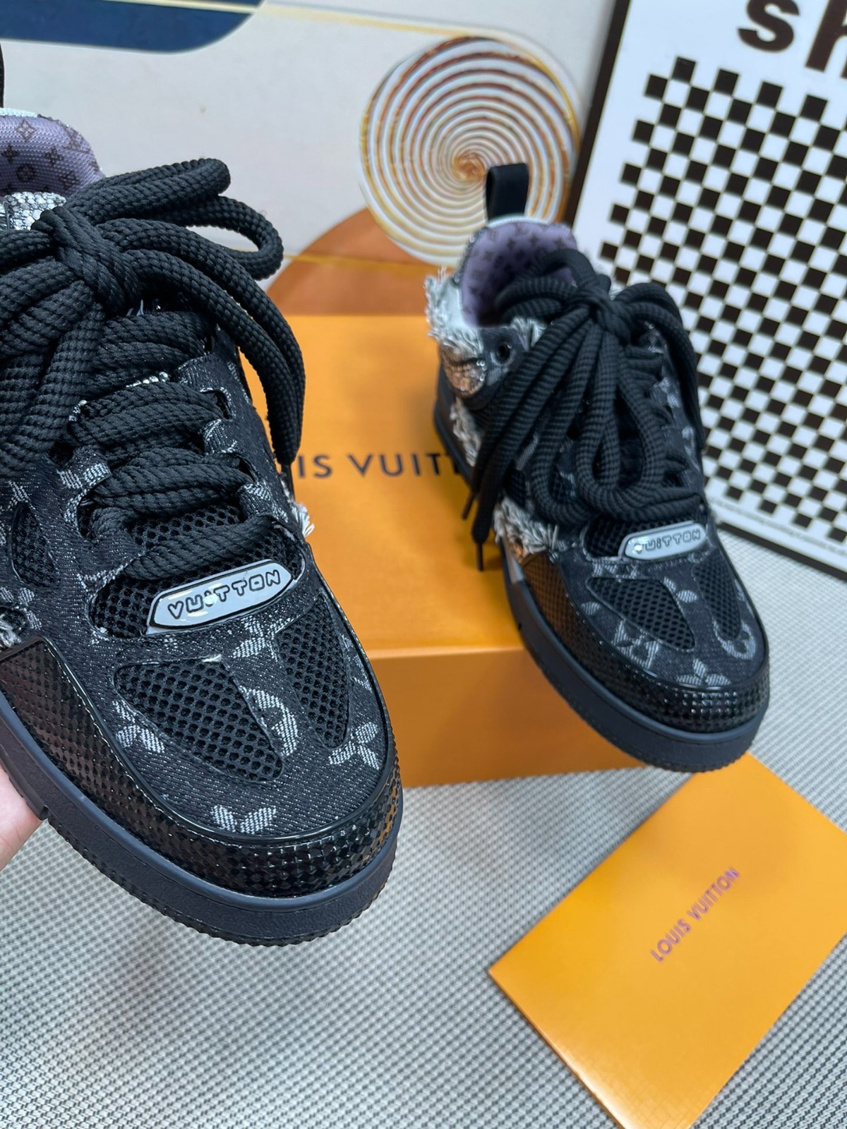 030 043#001-LV-shoes-01-2023SS
