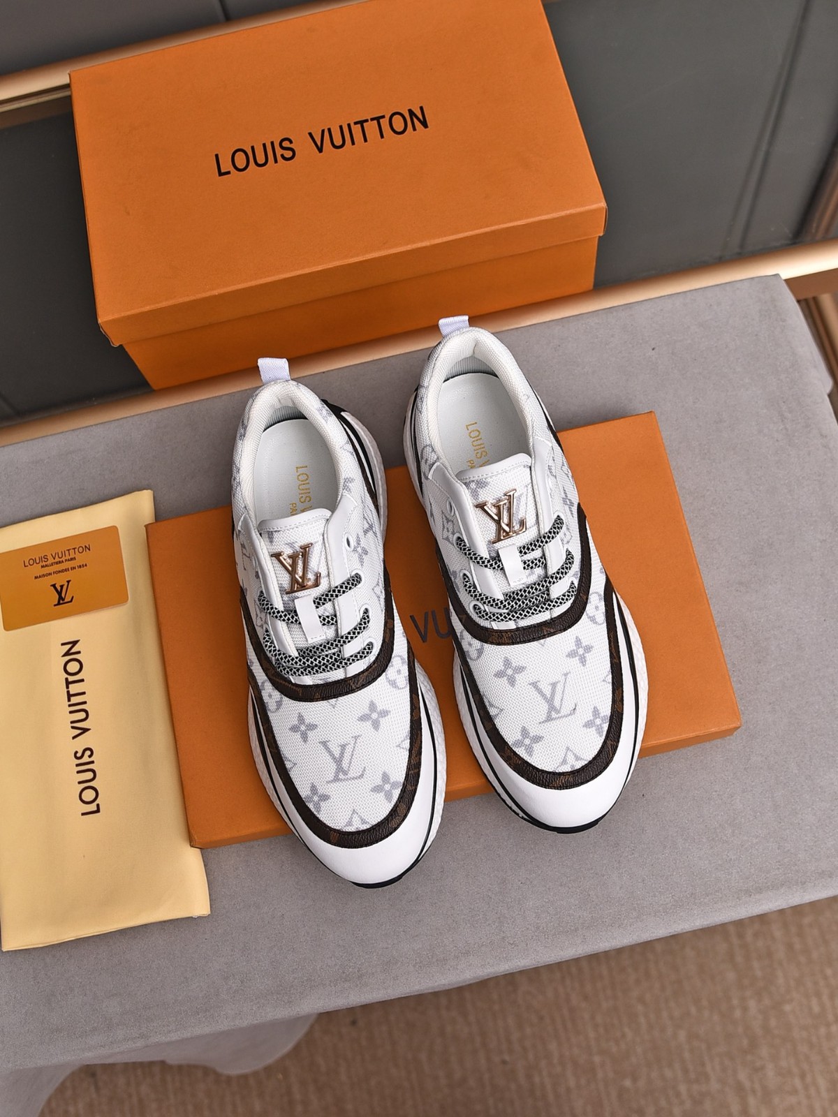 029 042#001-LV-shoes-01-2023SS