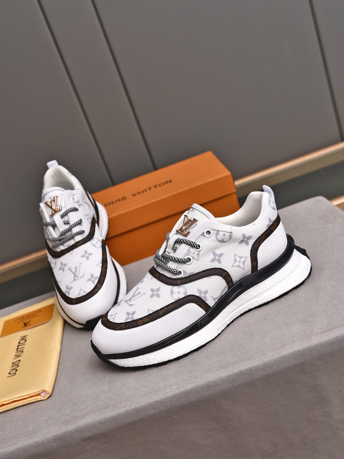 029 042#001-LV-shoes-01-2023SS