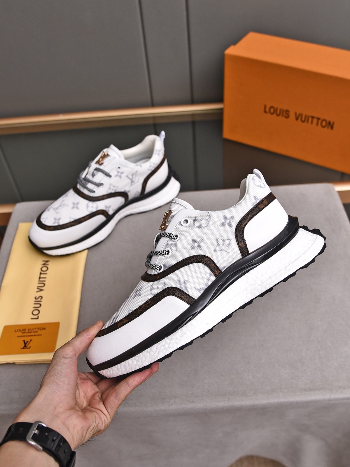 029 042#001-LV-shoes-01-2023SS