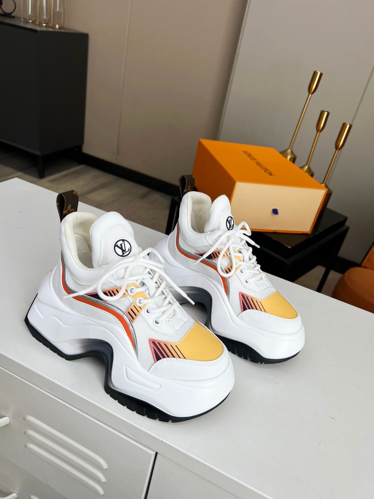 026 039#001-LV-shoes-01-2023SS