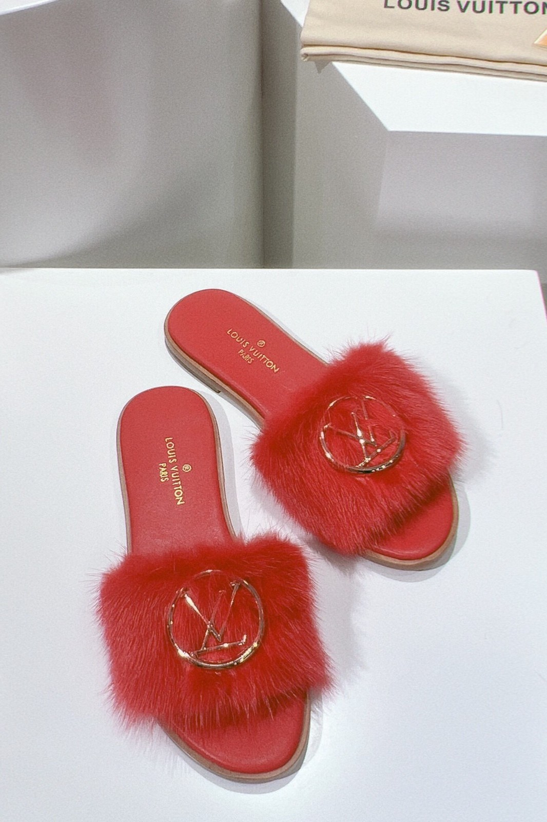 022 035#001-LV-shoes-01-2023SS