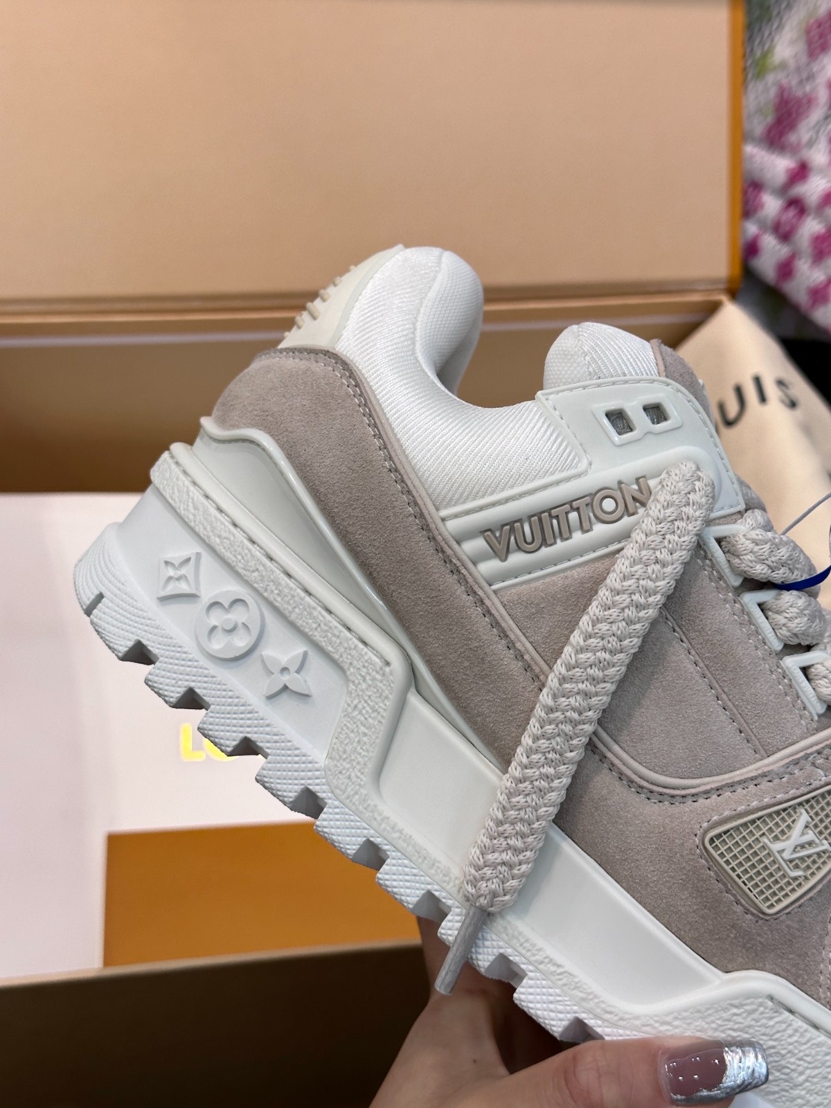 020 033#001-LV-shoes-01-2023SS