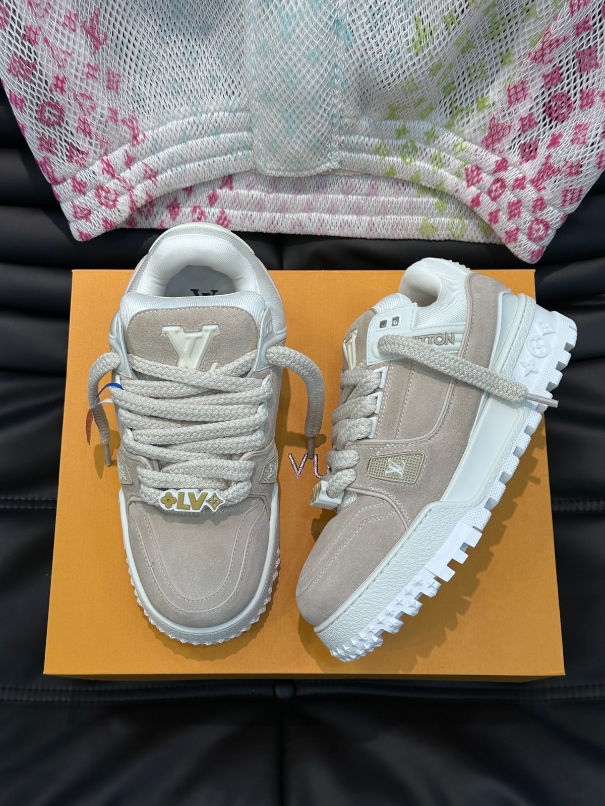 020 033#001-LV-shoes-01-2023SS