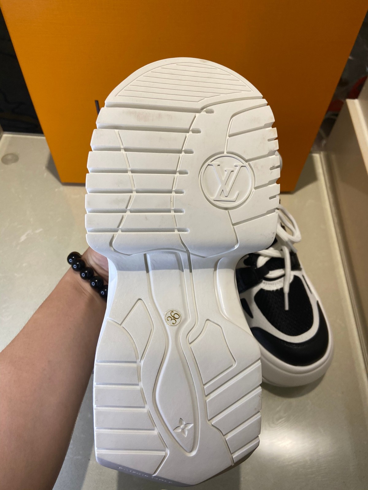 016 029#001-LV-shoes-01-2023SS