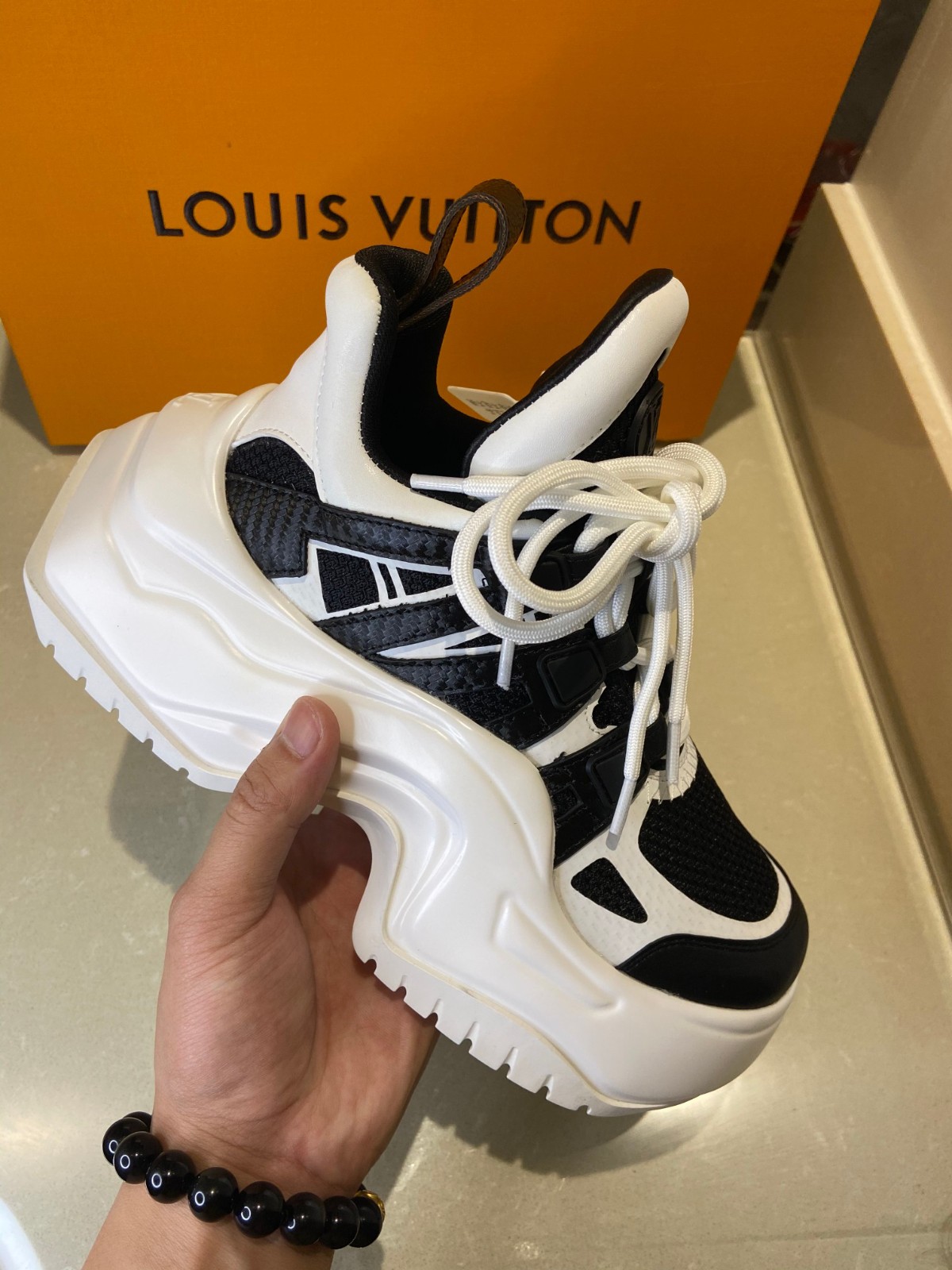 016 029#001-LV-shoes-01-2023SS