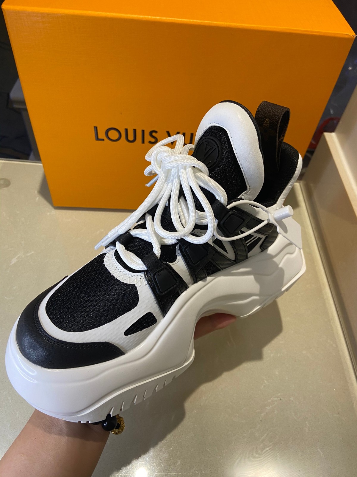 016 029#001-LV-shoes-01-2023SS