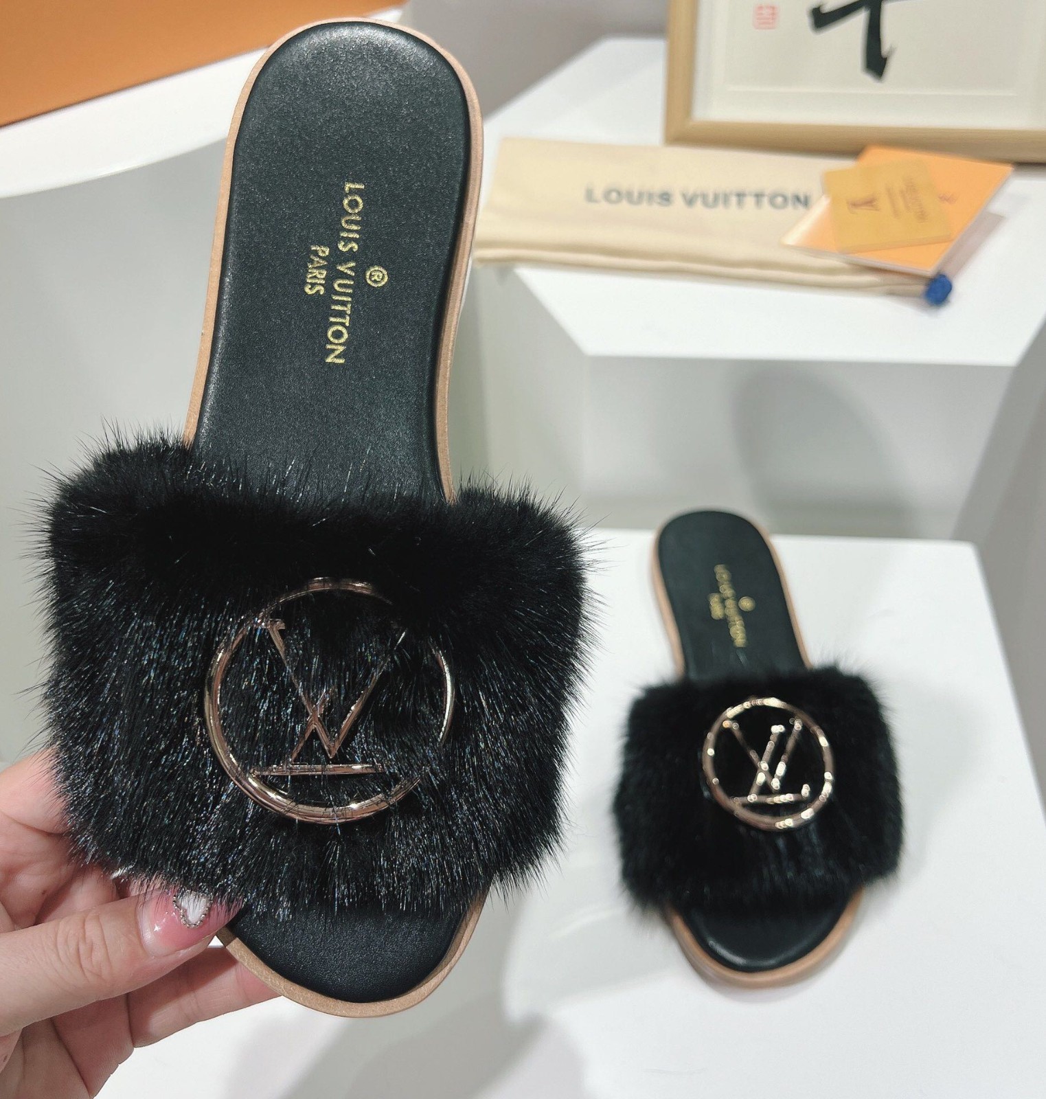 013 026#001-LV-shoes-01-2023SS
