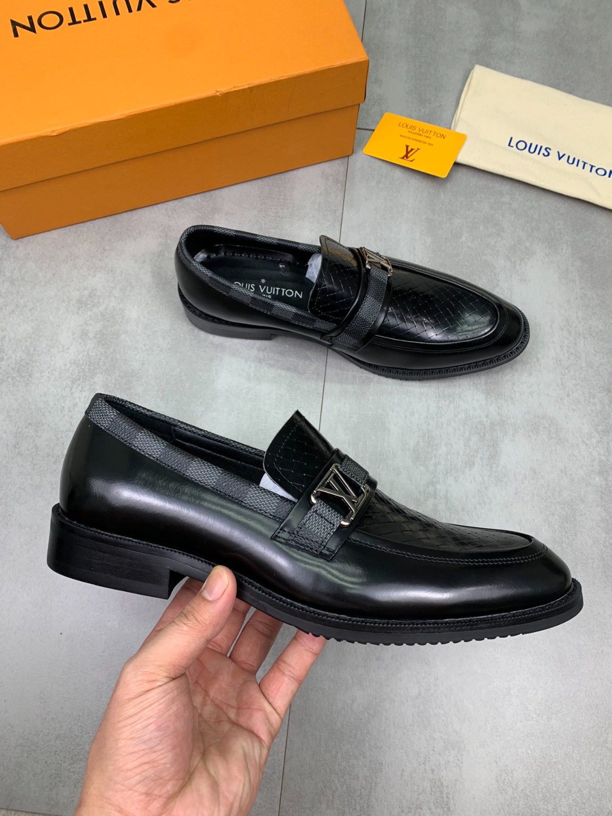 012 025#001-LV-shoes-01-2023SS