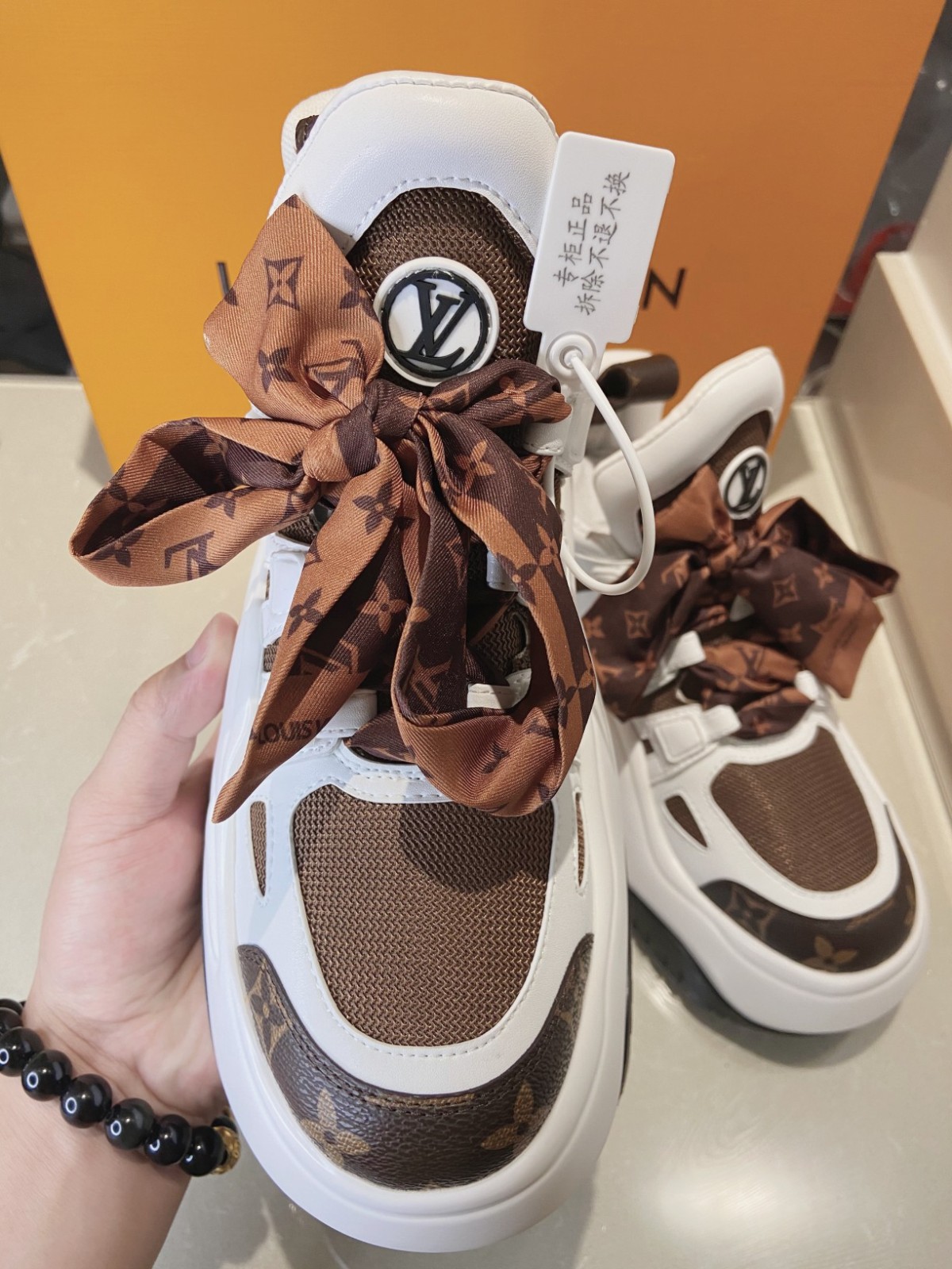 011 024#001-LV-shoes-01-2023SS