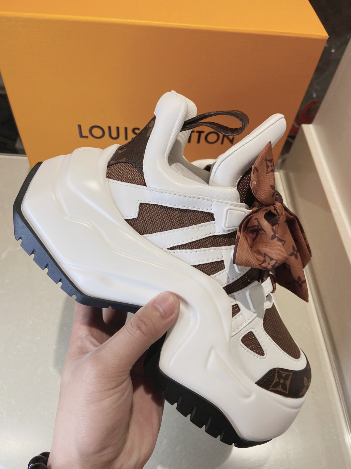 011 024#001-LV-shoes-01-2023SS