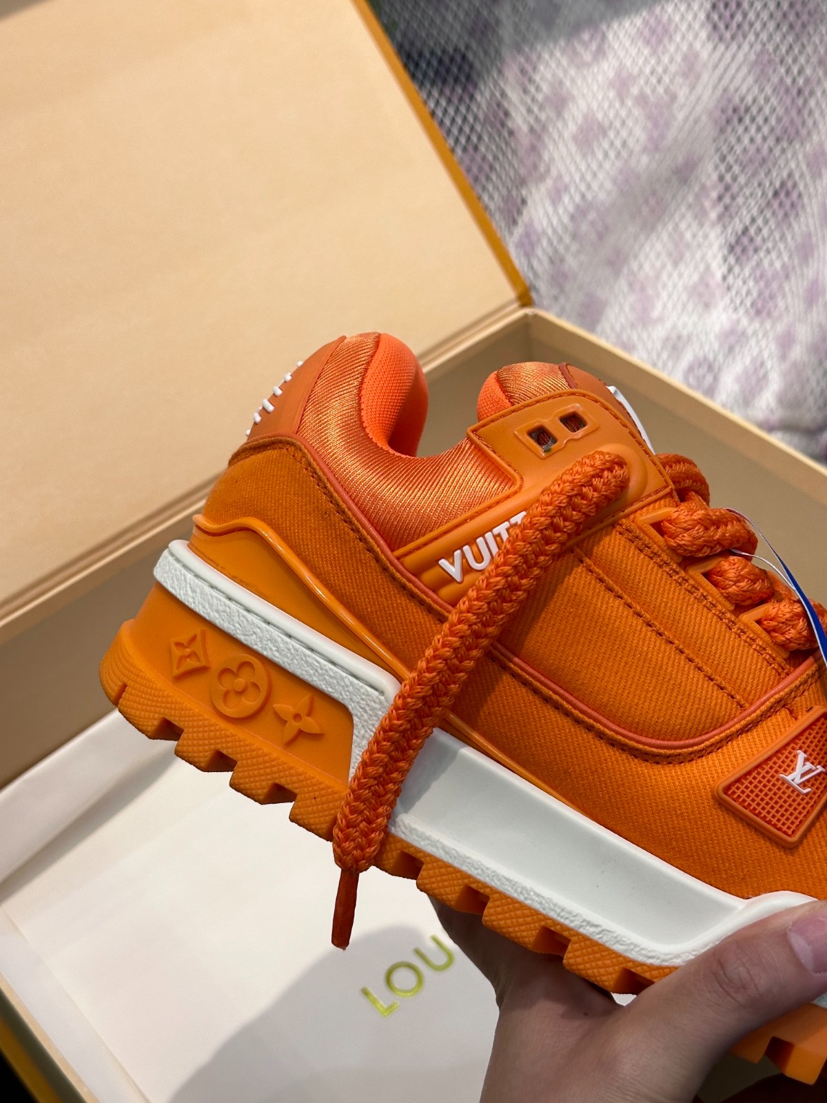 113 005#001-LV-shoes-01-2023SS