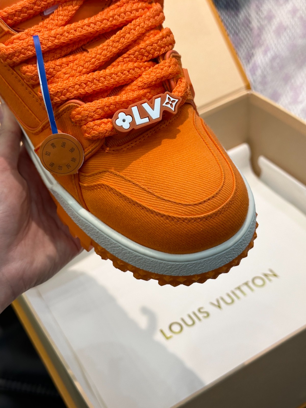 113 005#001-LV-shoes-01-2023SS