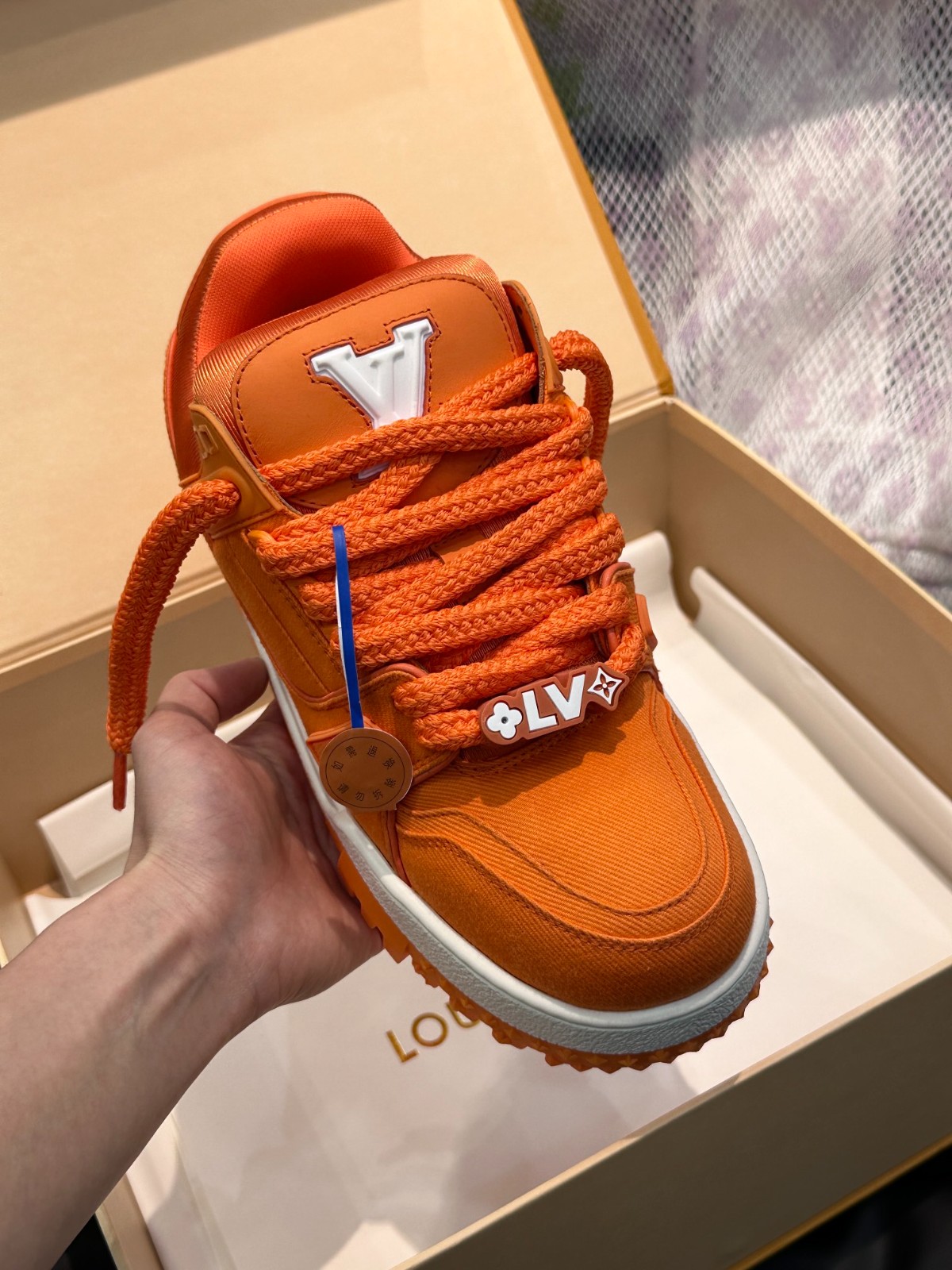 113 005#001-LV-shoes-01-2023SS