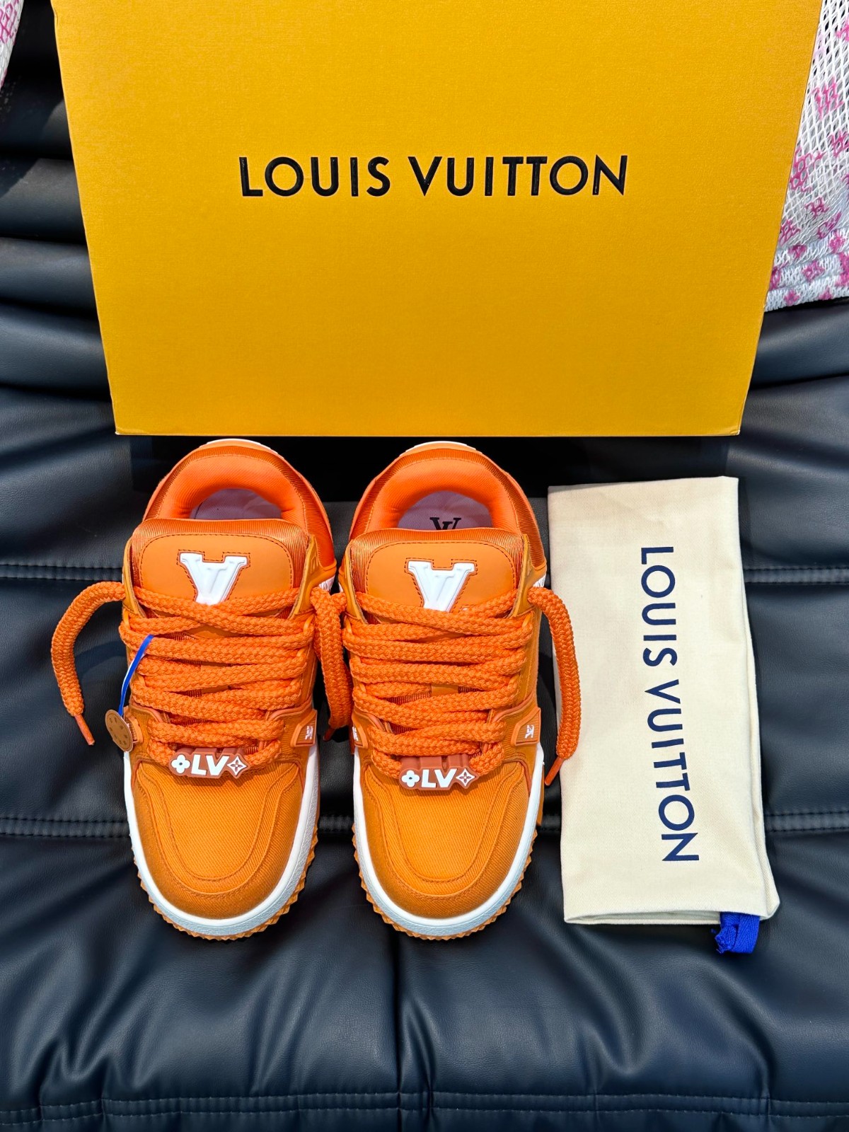 113 005#001-LV-shoes-01-2023SS