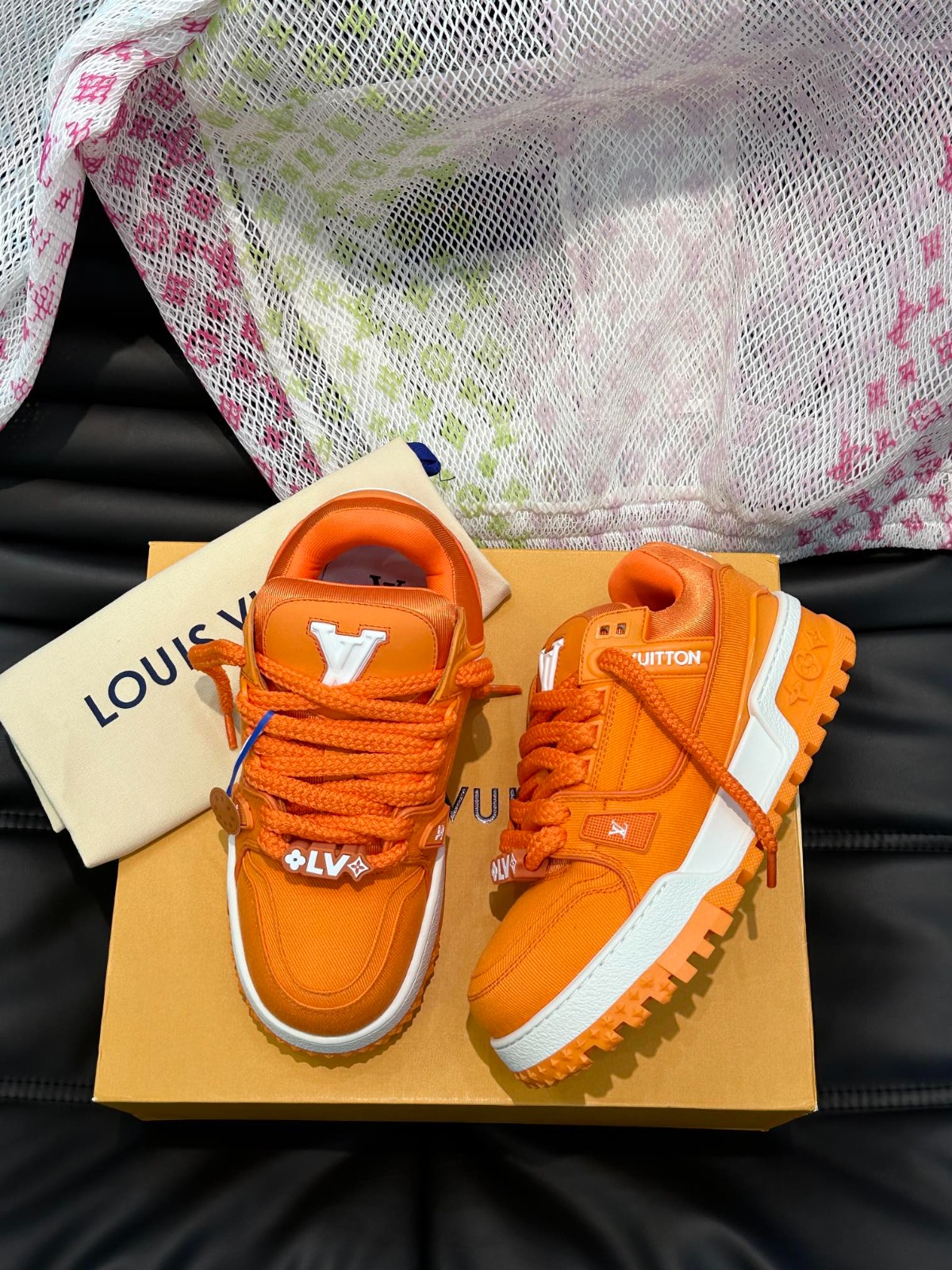 113 005#001-LV-shoes-01-2023SS