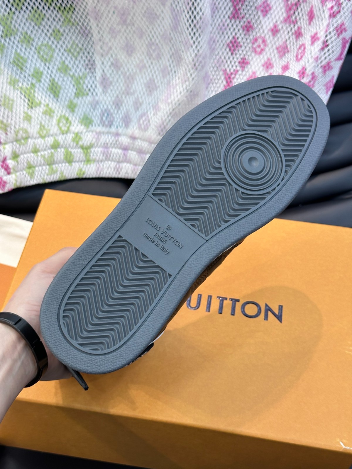 109 060#001-LV-shoes-03-2023SS