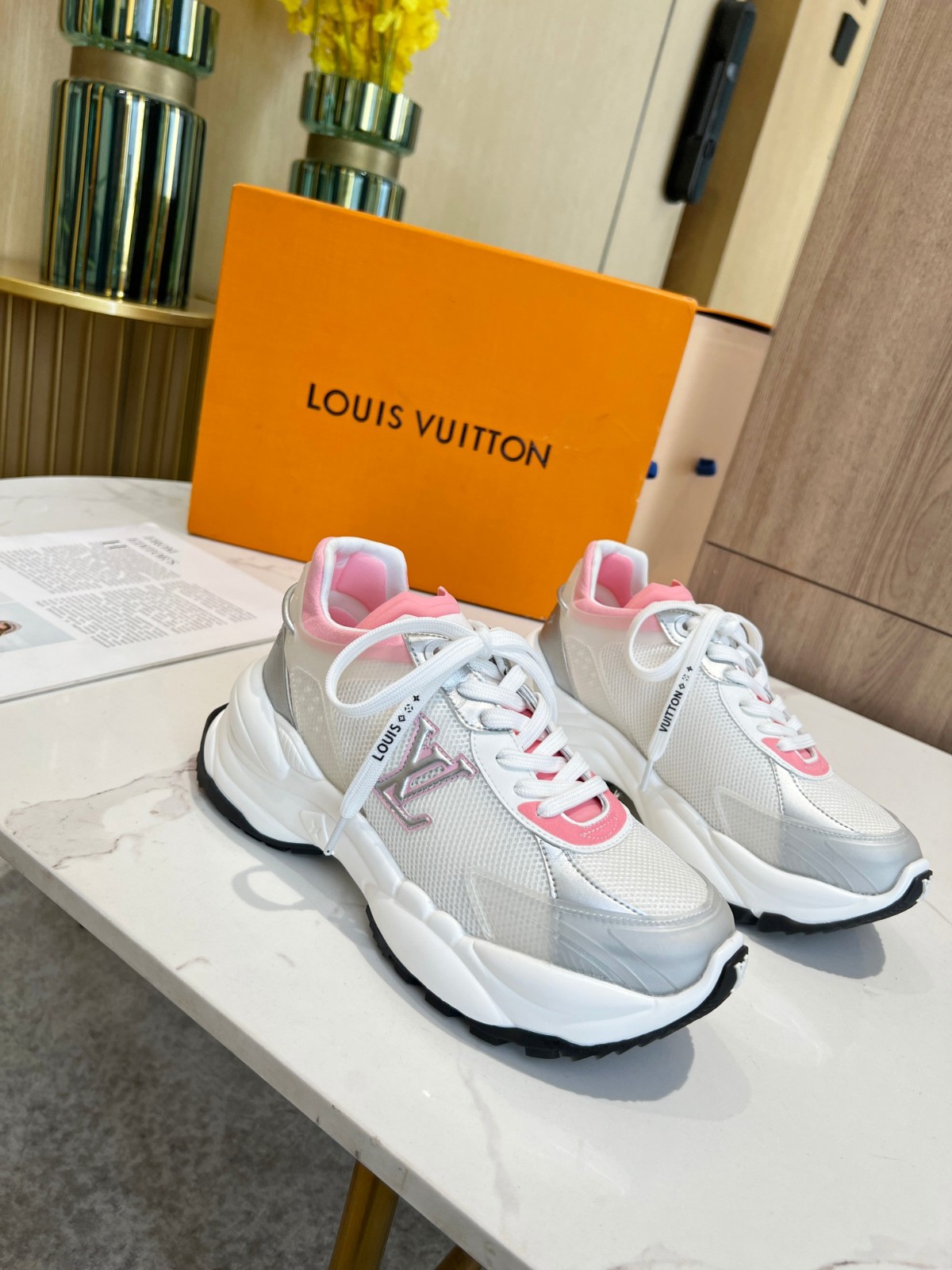 108 059#001-LV-shoes-03-2023SS