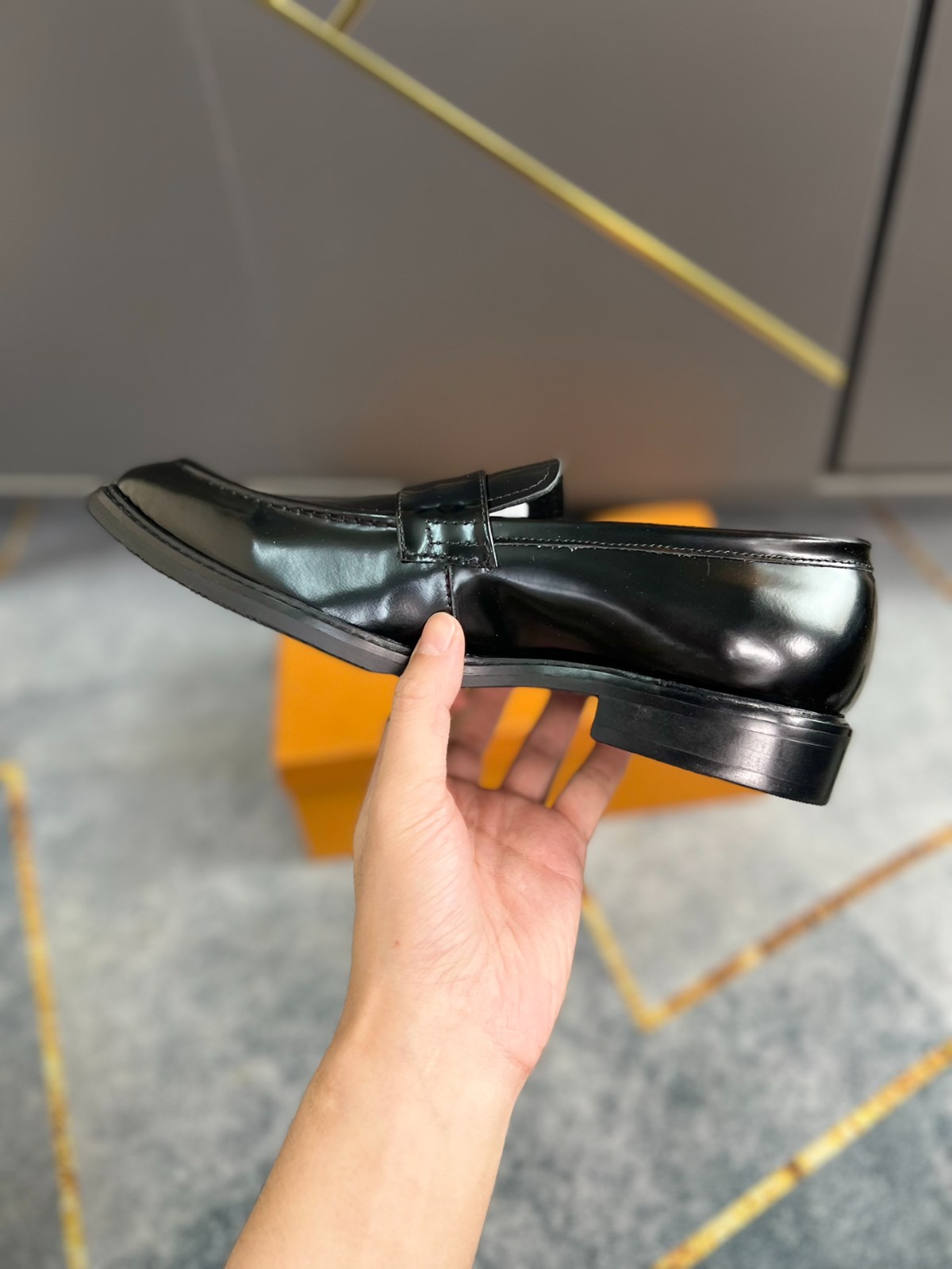 106 057#001-LV-shoes-03-2023SS