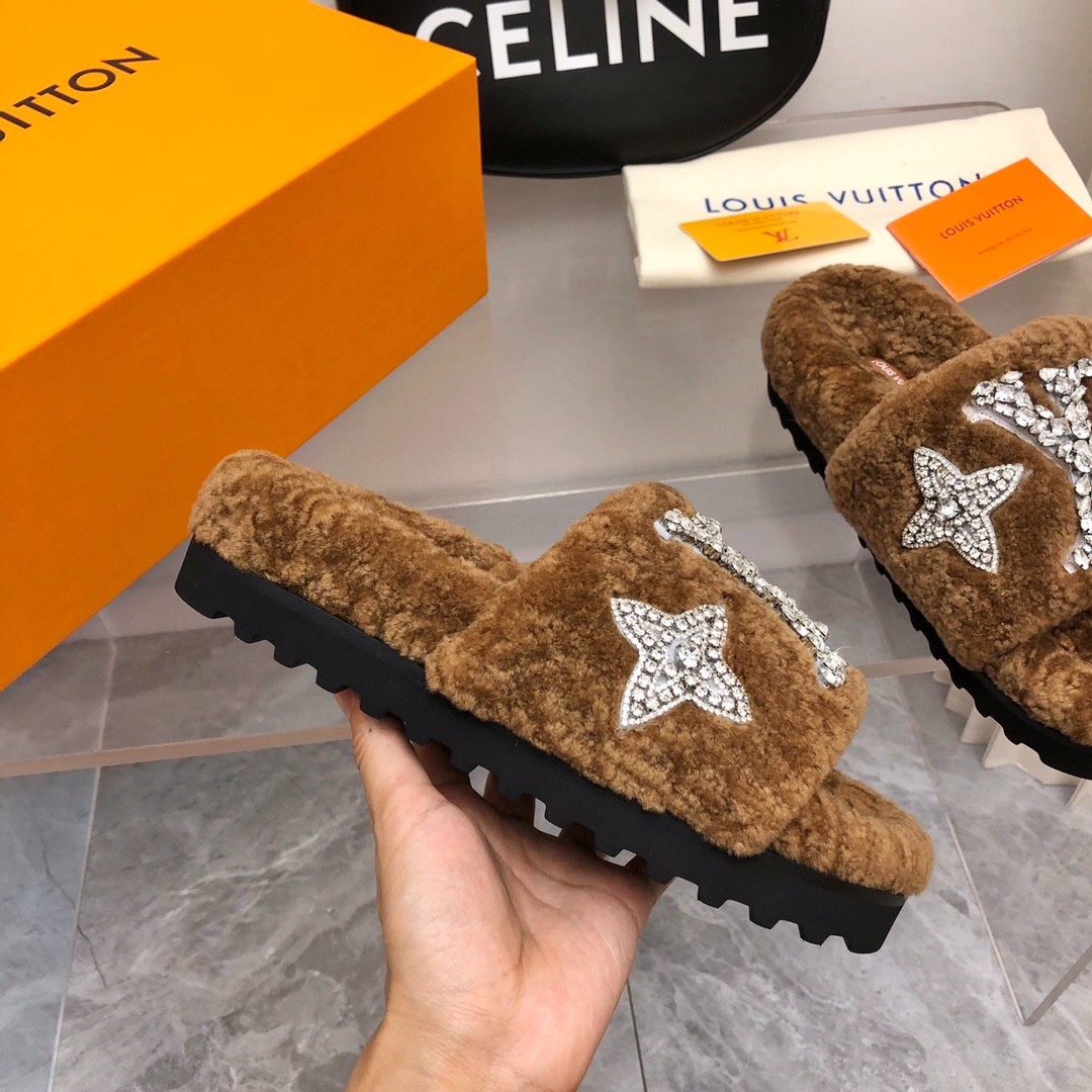 104 055#001-LV-shoes-03-2023SS