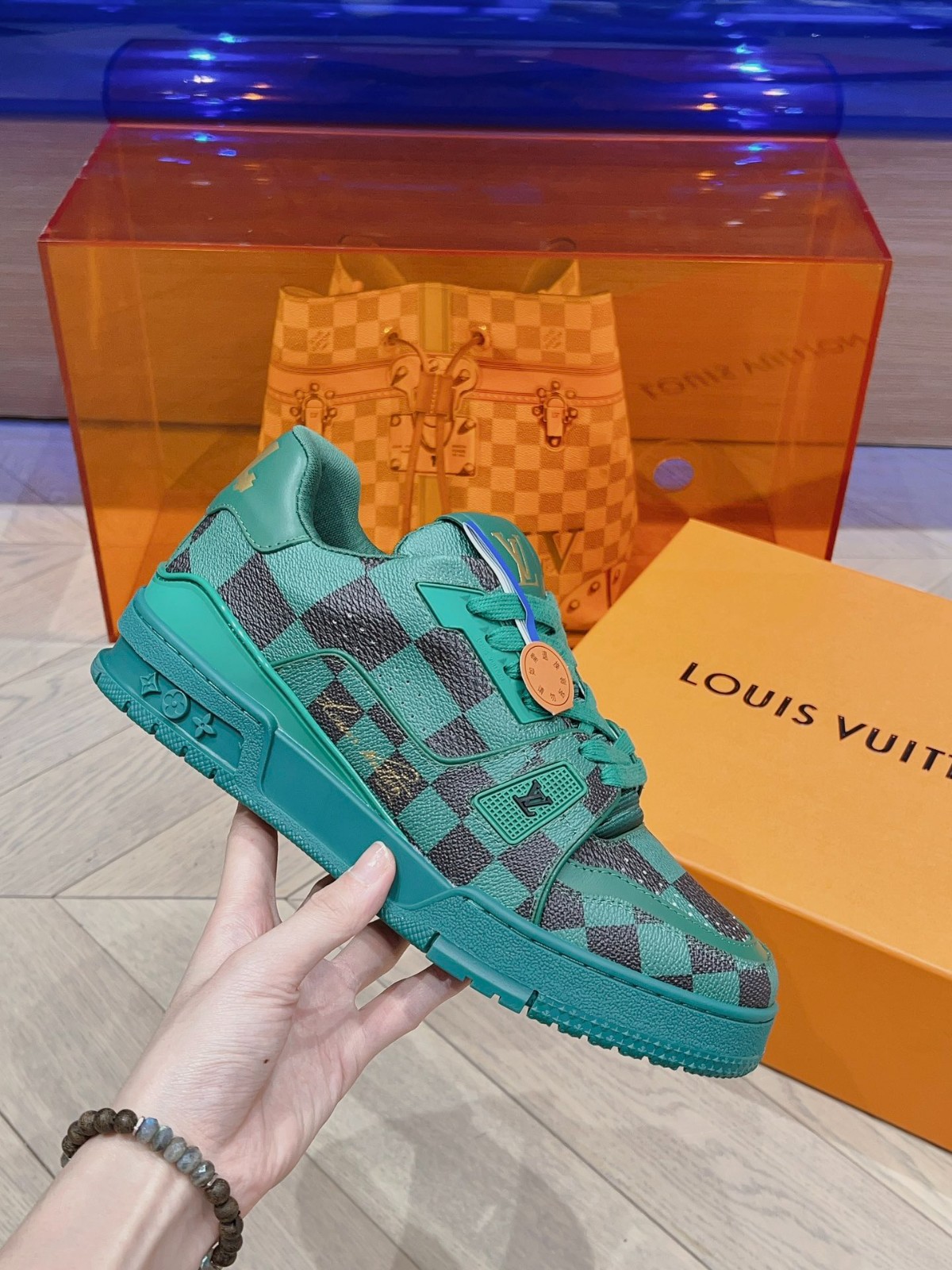 099 050#001-LV-shoes-03-2023SS
