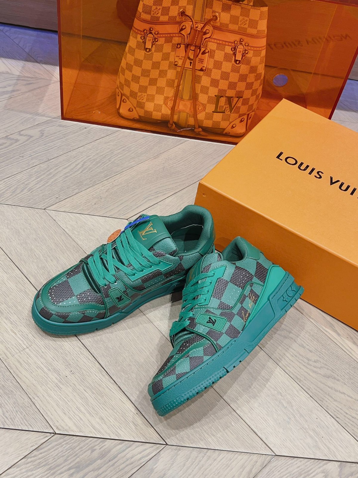 099 050#001-LV-shoes-03-2023SS