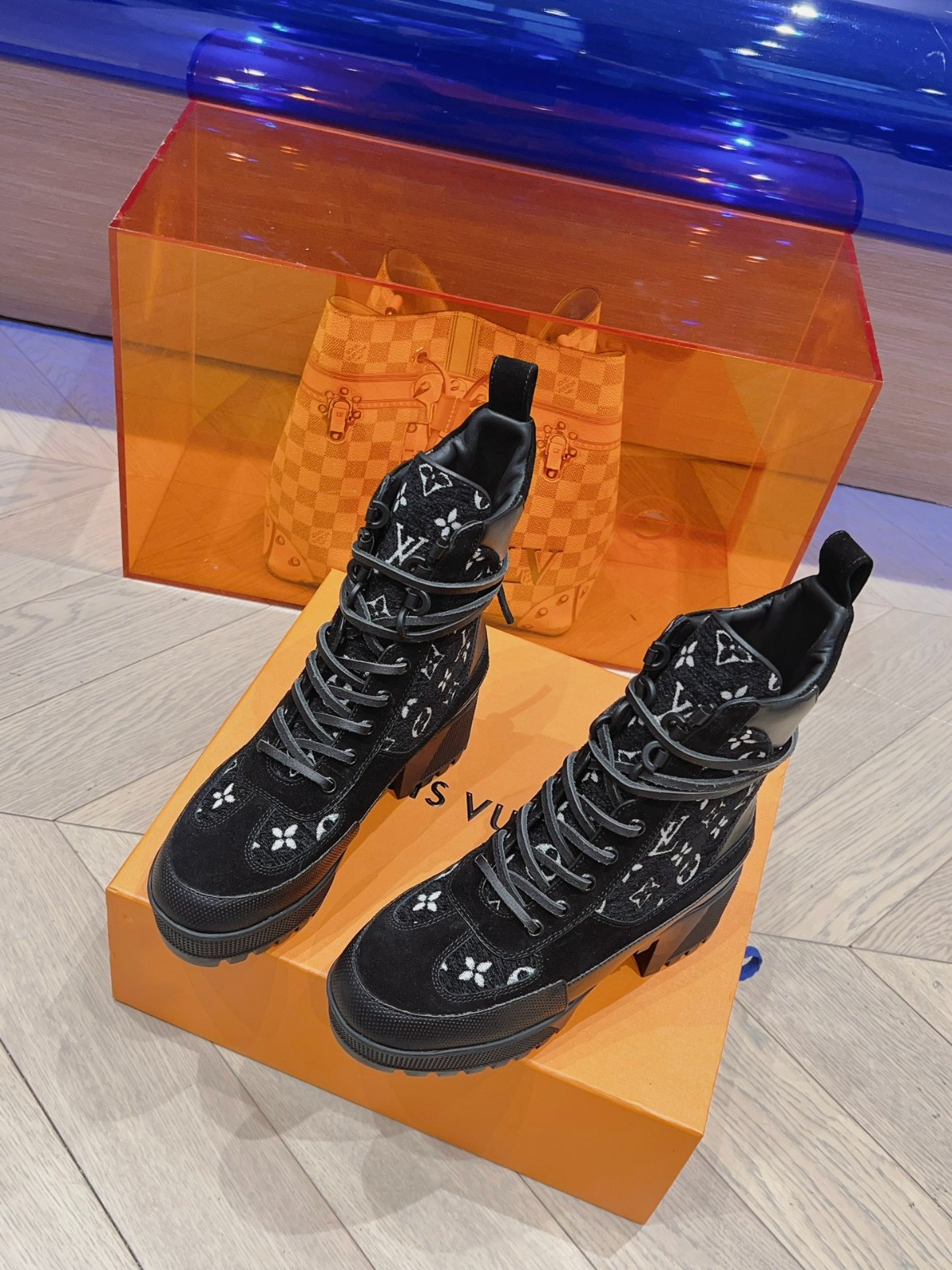 097 048#001-LV-shoes-03-2023SS