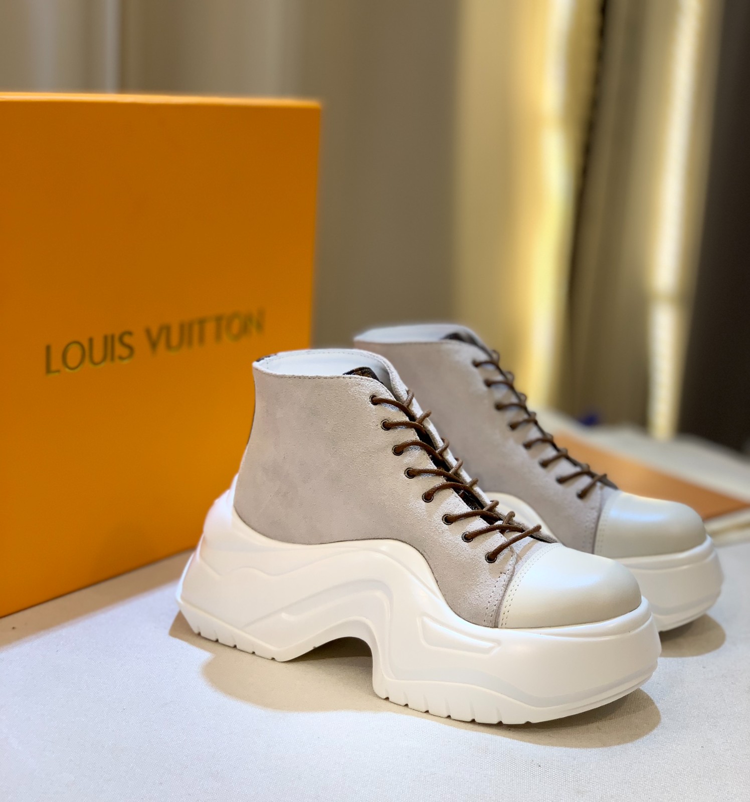 095 046#001-LV-shoes-03-2023SS
