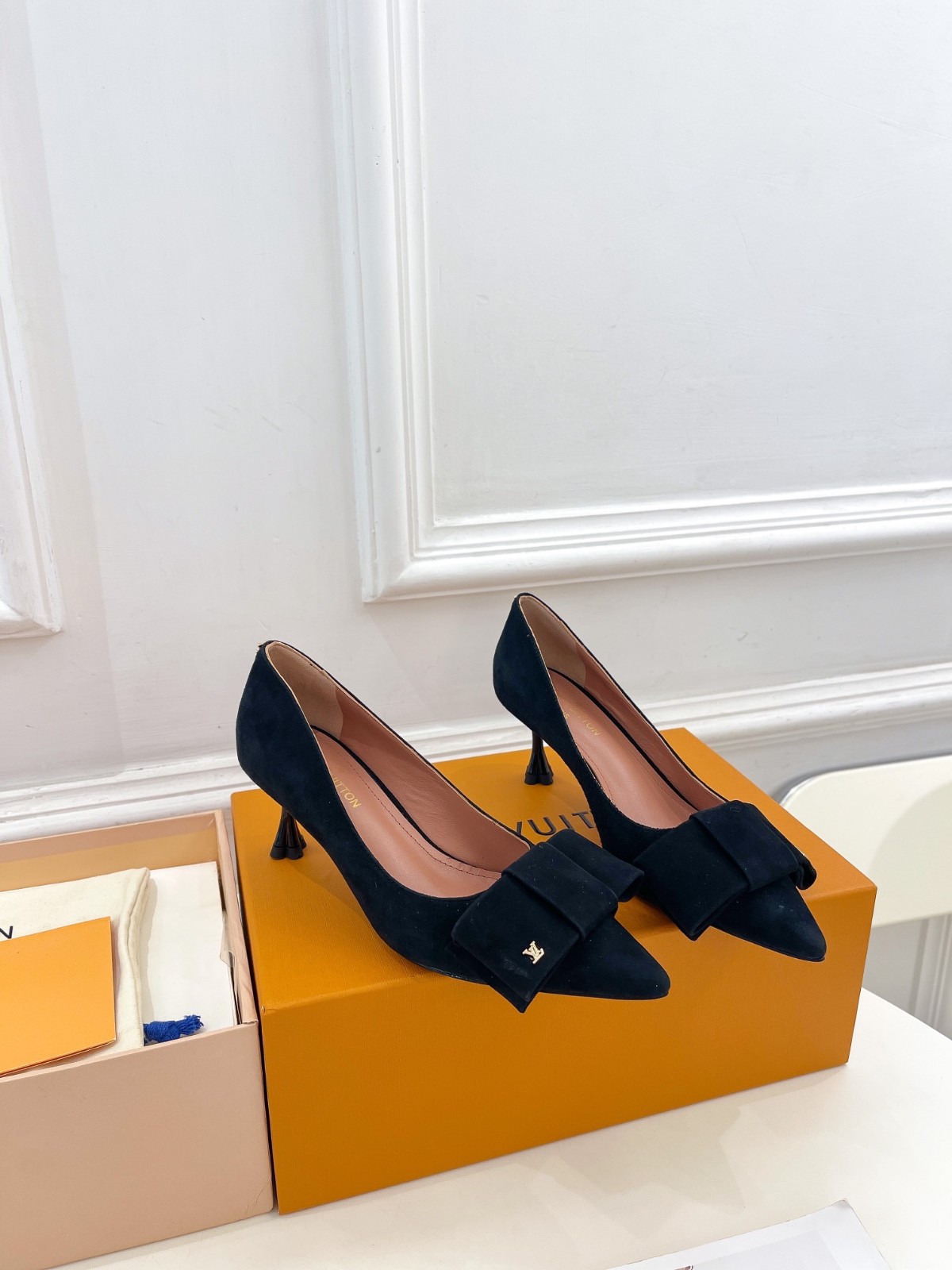 094 045#001-LV-shoes-03-2023SS