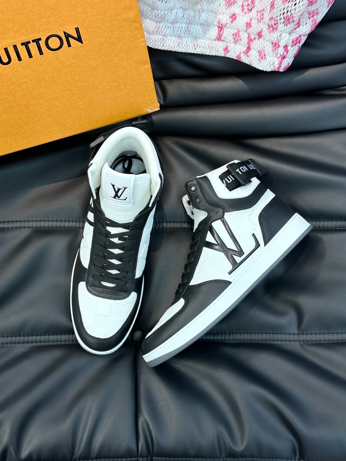 093 044#001-LV-shoes-03-2023SS