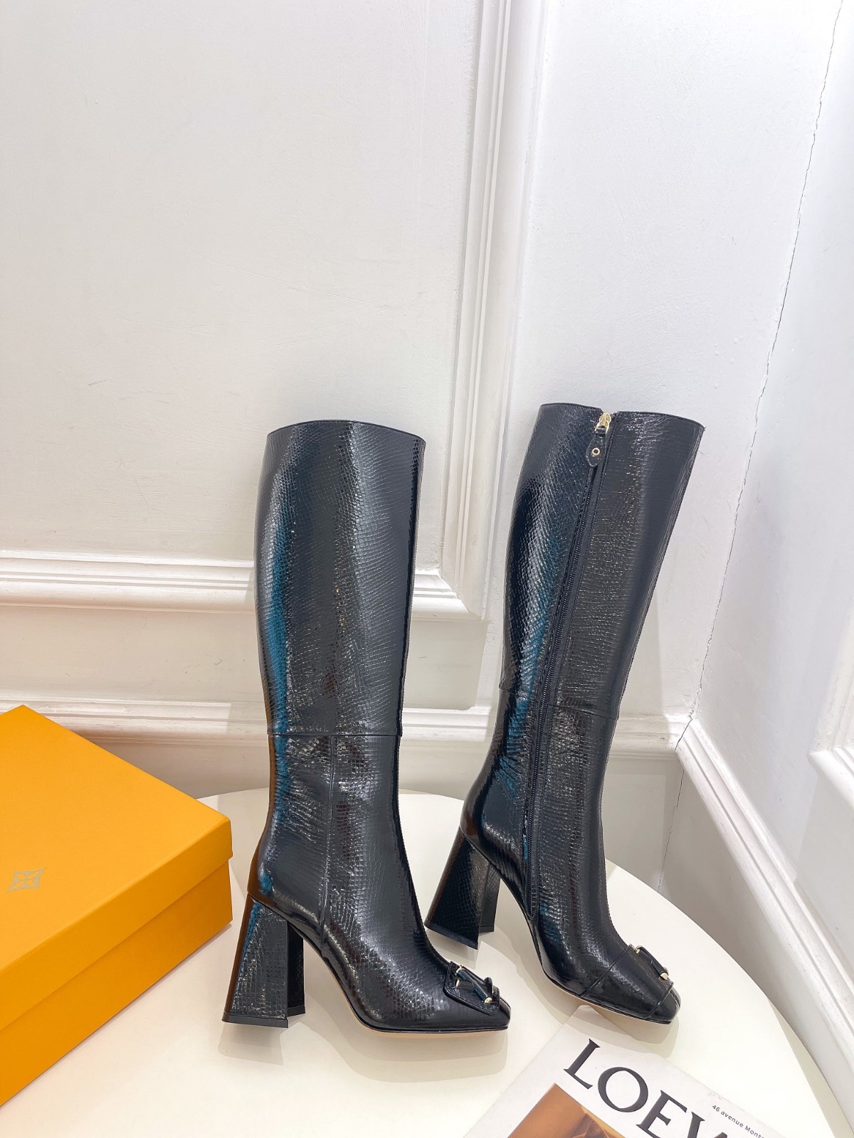 089 040#001-LV-shoes-03-2023SS