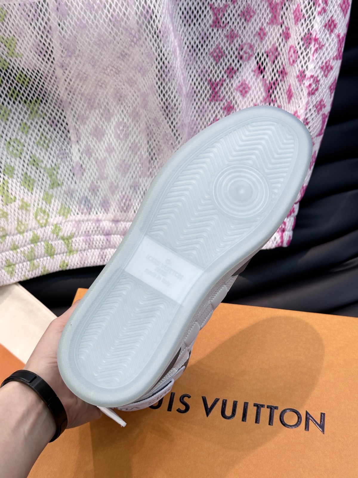 076 027#001-LV-shoes-03-2023SS