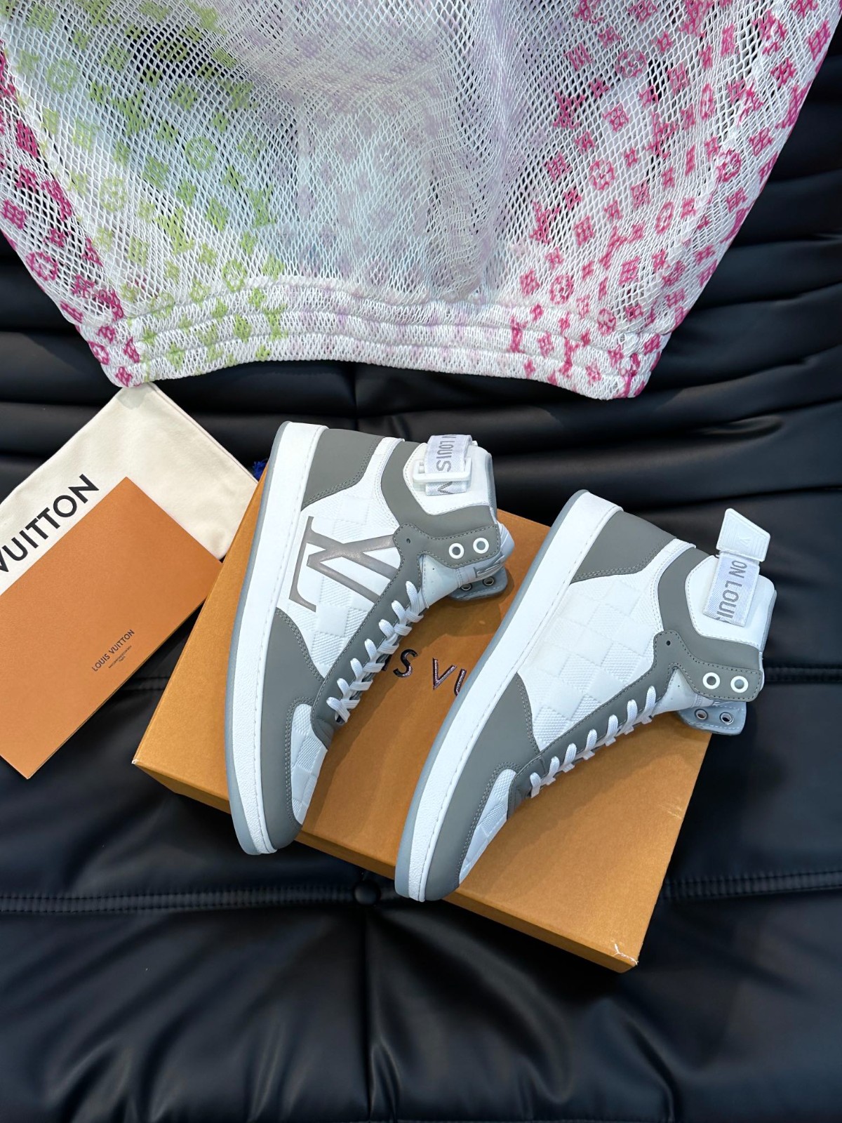 076 027#001-LV-shoes-03-2023SS