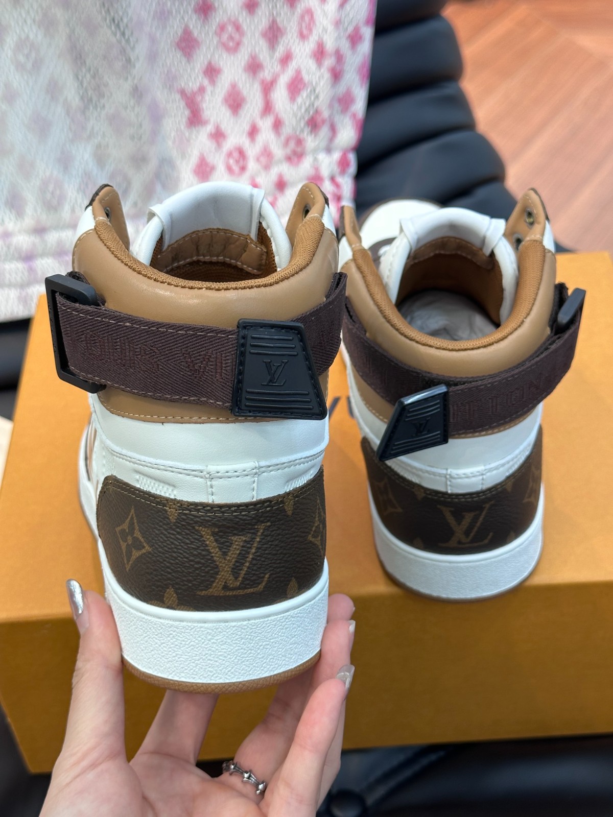 075 026#001-LV-shoes-03-2023SS