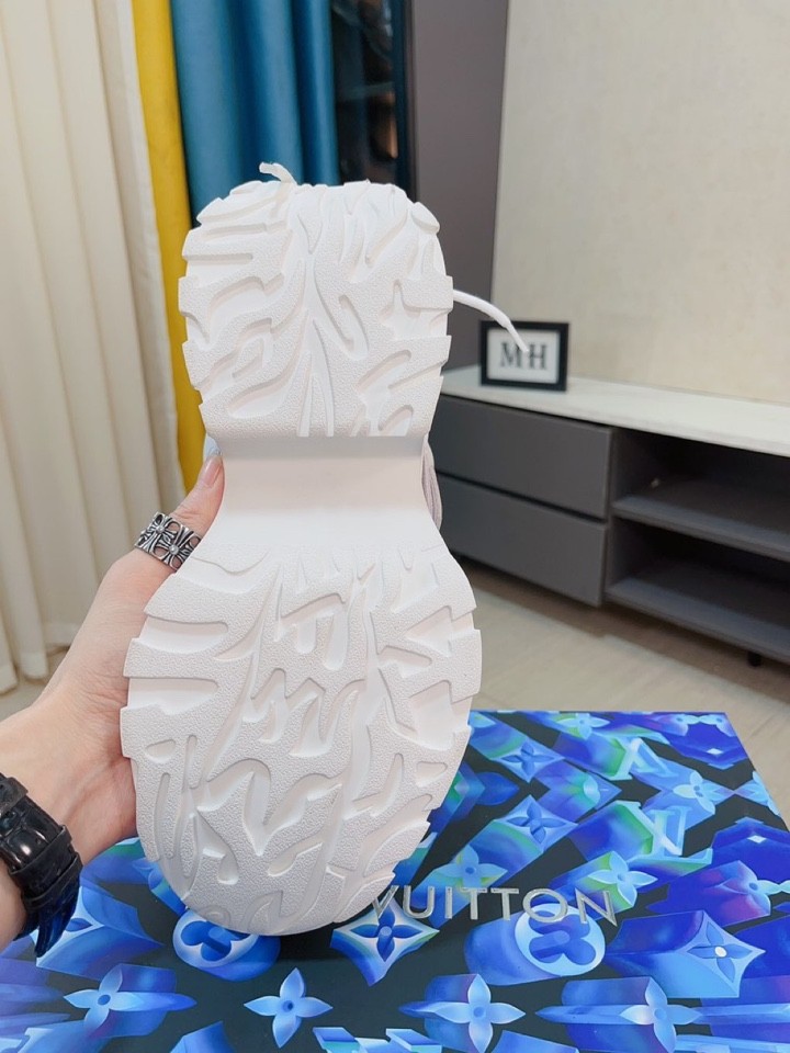 069 020#001-LV-shoes-03-2023SS