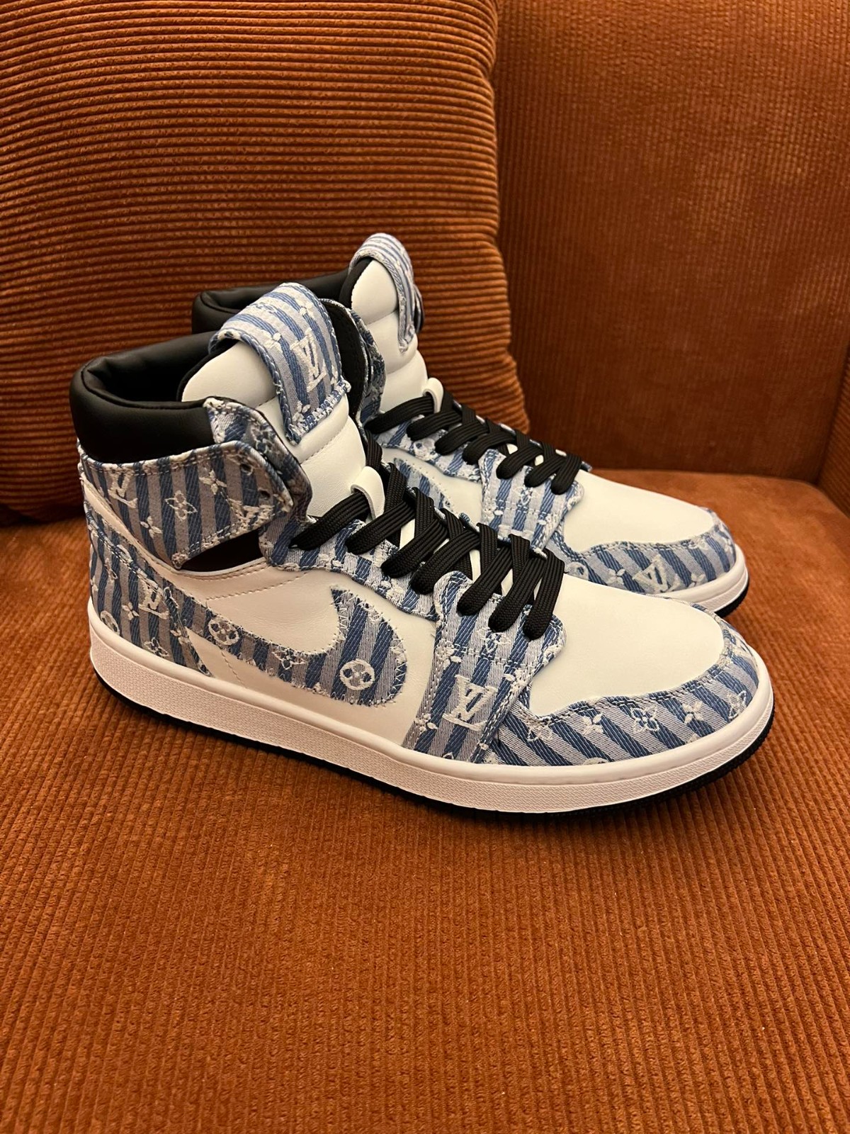 067 018#001-LV-shoes-03-2023SS