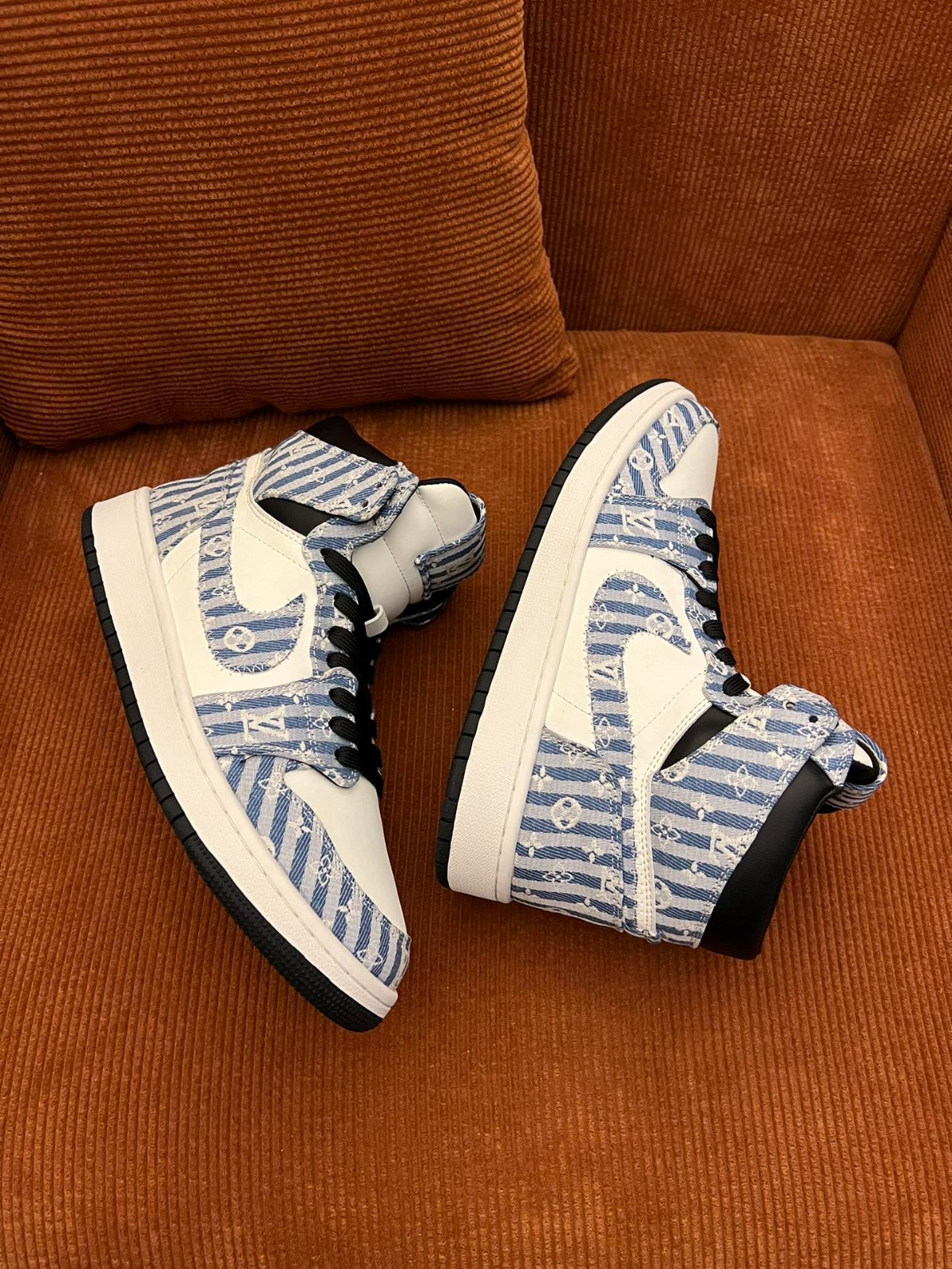 067 018#001-LV-shoes-03-2023SS