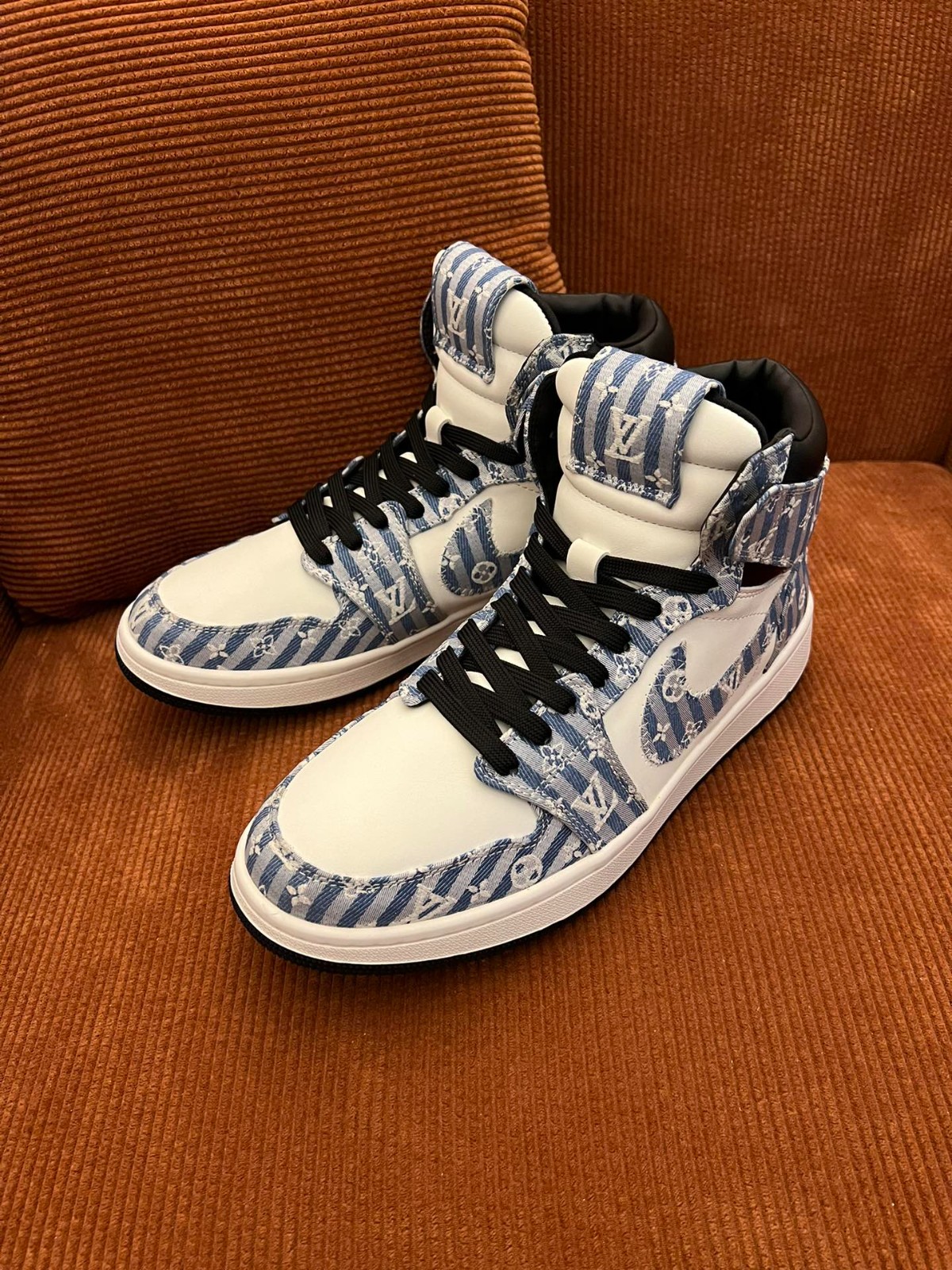 067 018#001-LV-shoes-03-2023SS