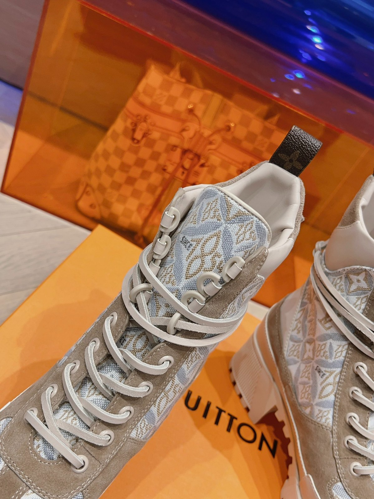 062 012#001-LV-shoes-03-2023SS