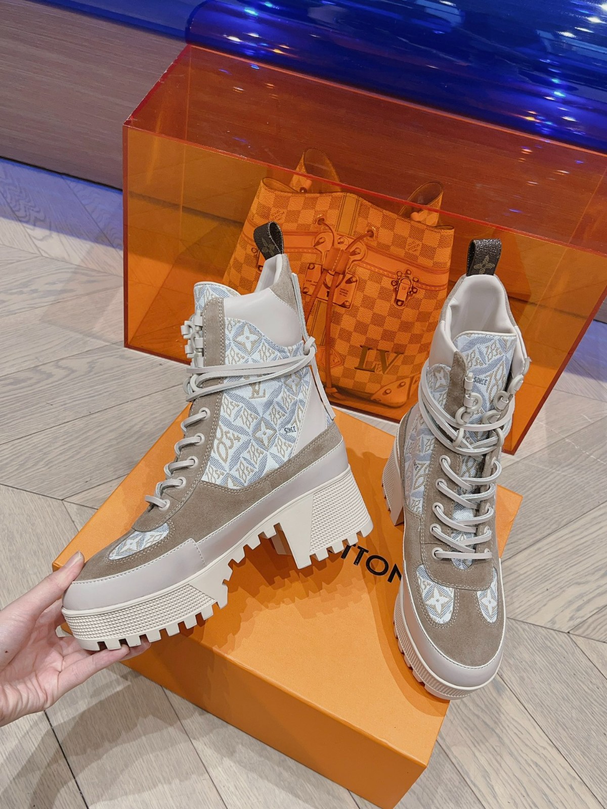 062 012#001-LV-shoes-03-2023SS