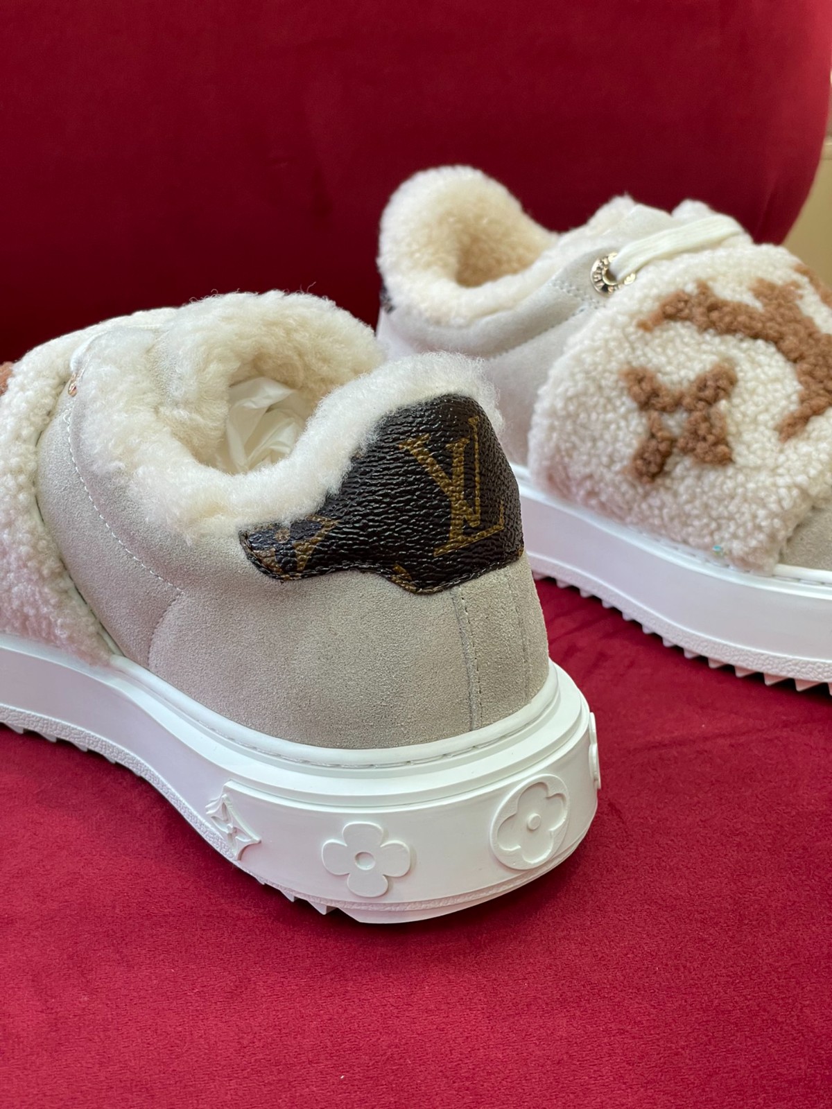 048 048#001-LV-shoes-01-2024SS
