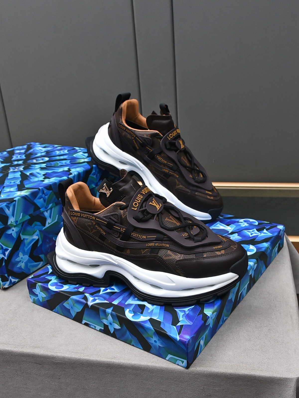 046 046#001-LV-shoes-01-2024SS